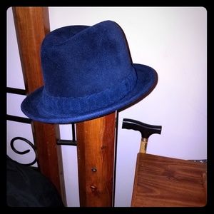 Men Italian navy blue velour hat